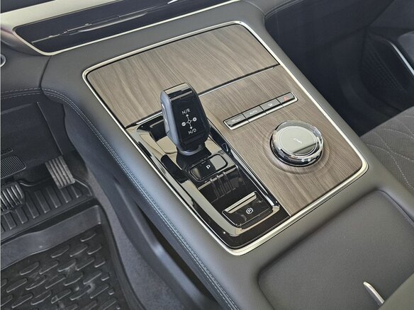 2026 Geely Monjaro, серый - вид 18