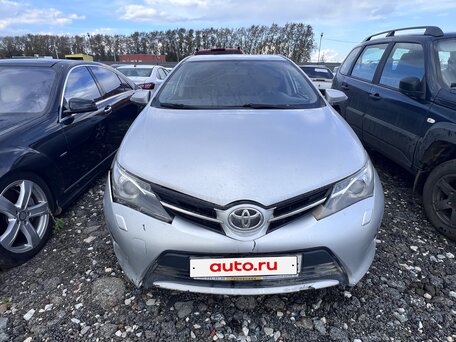 Toyota Auris II