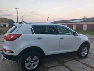 2013 Kia Sportage III, белый, 1270000 рублей, вид 5