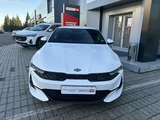 2021 Kia K5 III, белый, 2300000 рублей, вид 2