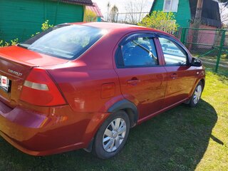 2008 Chevrolet Aveo I Рестайлинг, красный, 260000 рублей, вид 4