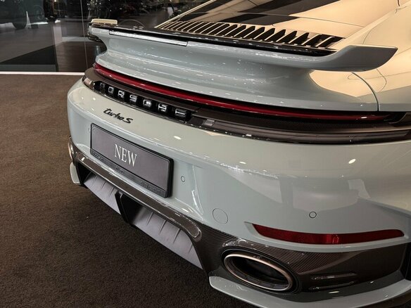 2026 Porsche 911 Turbo S VIII (992) Рестайлинг, зелёный, 39990000 рублей - вид 6