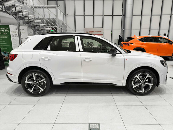 2026 Audi Q3 TFSI III (FJ), белый, 4050000 рублей - вид 3