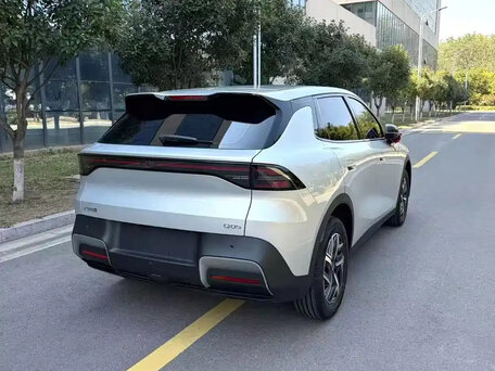 2026 Changan Qiyuan Q05 40.3 kWh II, серый, 1850000 рублей, вид 5