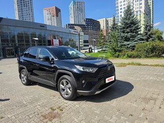 2021 Toyota RAV4 V (XA50), чёрный, 3050000 рублей, вид 2