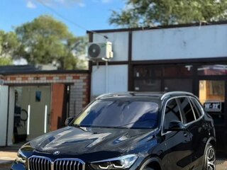 2020 BMW X5 25d IV (G05/G18), чёрный, 5350000 рублей, вид 1