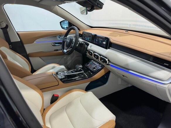 2026 Jetour X70+ I Рестайлинг, чёрный, 3399000 рублей - вид 14