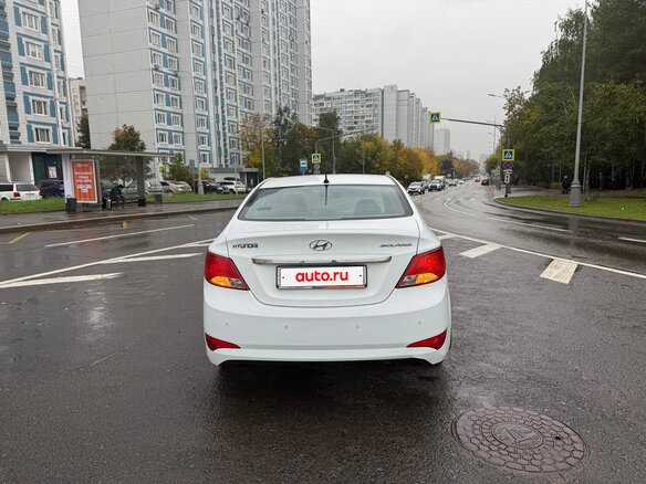 2015 Hyundai Solaris I Рестайлинг, белый, 1100000 рублей - вид 11