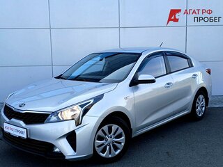 2021 Kia Rio IV Рестайлинг, серый, 1550000 рублей, вид 1