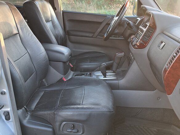 2003 Mitsubishi Pajero III Рестайлинг, серый, 1050000 рублей - вид 19