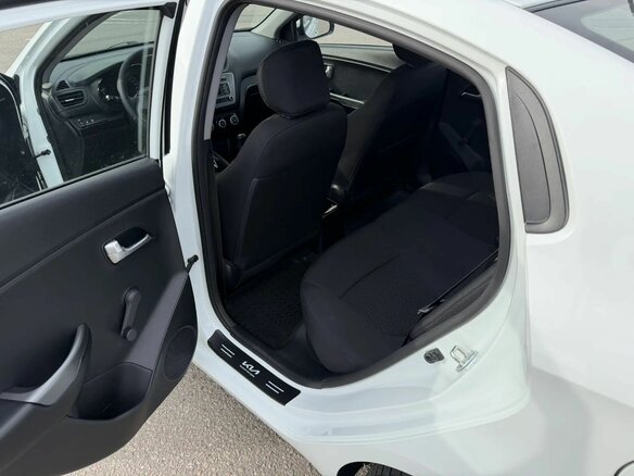 2015 Kia Rio III, белый, 1150000 рублей - вид 5