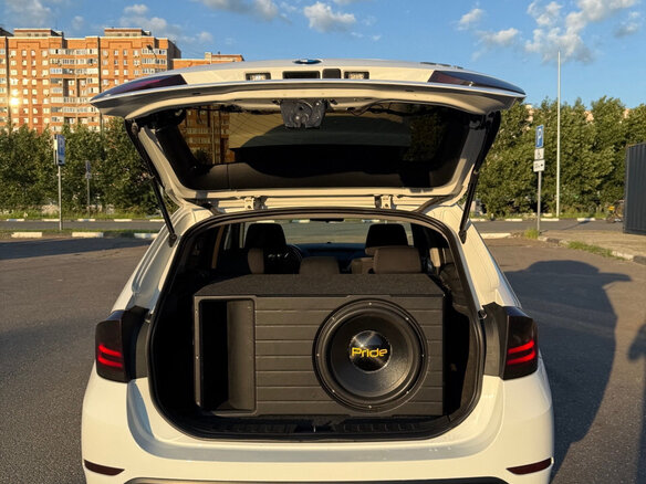 2013 BMW X1 20i I (E84) Рестайлинг, белый, 1699000 рублей - вид 6