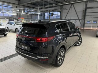 2018 Kia Sportage IV Рестайлинг, чёрный, 2098000 рублей, вид 2