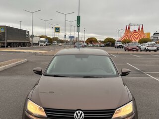 2013 Volkswagen Jetta VI, коричневый, 850000 рублей, вид 1