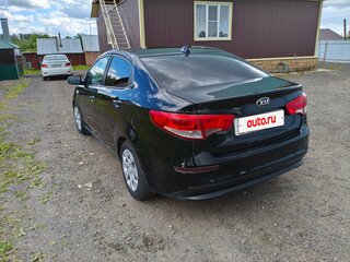 2017 Kia Rio III Рестайлинг, чёрный, 680000 рублей, вид 5