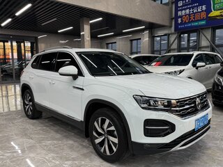 2022 Volkswagen Tayron I, белый, 1880000 рублей, вид 3