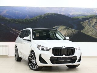 2026 BMW X1 Long 25Li xDrive III (U11/U12), белый, 5750000 рублей, вид 3