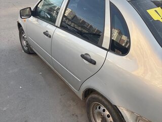 2011 Lada (ВАЗ) Kalina I, серебристый, 150000 рублей, вид 3