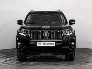 2021 Toyota Land Cruiser Prado 150 Series Рестайлинг 3, чёрный, 6499000 рублей, вид 4