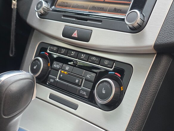 2011 Volkswagen Passat B7, чёрный, 1900000 рублей - вид 25
