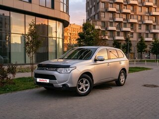 2012 Mitsubishi Outlander III, серебристый, 799000 рублей, вид 1