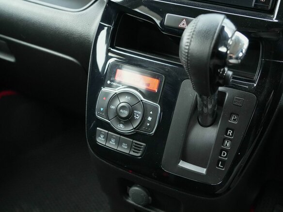 2016 Suzuki Solio III, серый, 970000 рублей - вид 15