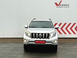 2014 Toyota Land Cruiser Prado 150 Series Рестайлинг 1, серебристый, 3250000 рублей, вид 4