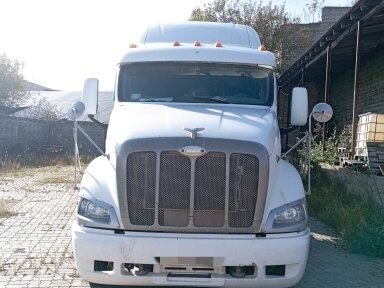 2002 Peterbilt 387, белый, 1700000 рублей, вид 1