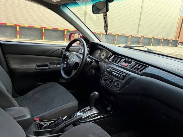 2004 Mitsubishi Lancer IX, красный - вид 11