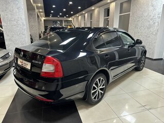 2013 Skoda Octavia II (A5) Рестайлинг, чёрный, 1035000 рублей, вид 5