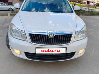 2011 Skoda Octavia II (A5) Рестайлинг, белый, 700000 рублей, вид 2