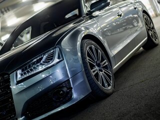 2014 Audi A8 Long III (D4) Рестайлинг, серый, 3550000 рублей, вид 1