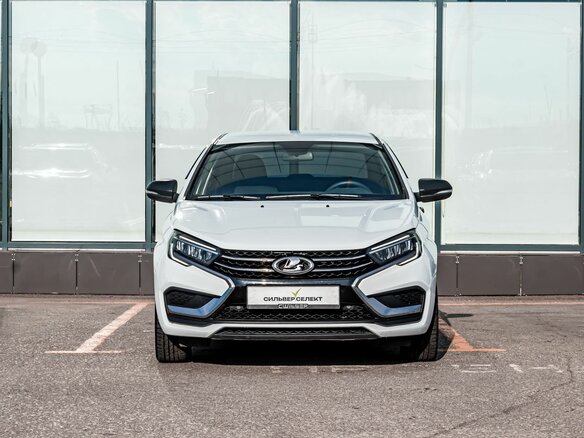 2024 Lada (ВАЗ) Vesta I Рестайлинг (NG), белый, 1130000 рублей - вид 2