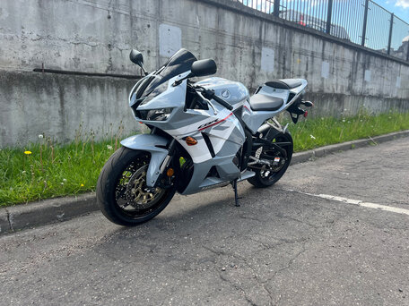 2024 Honda CBR 600RR, серебристый, 1100000 рублей, вид 4