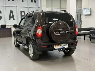 2014 Chevrolet Niva I Рестайлинг, коричневый, 655000 рублей, вид 3