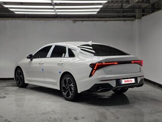 2026 Kia K5 III Рестайлинг, белый, 4060000 рублей, вид 2
