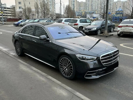 2025 Mercedes-Benz S-Класс 350 d 4MATIC VII (W223), чёрный, 12670000 рублей, вид 4