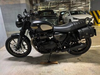 2021 Triumph Street Twin, чёрный, 950000 рублей, вид 1