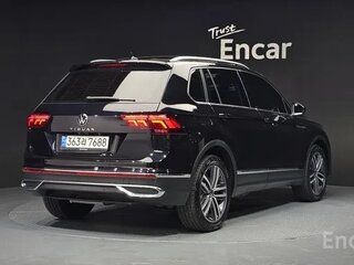 2022 Volkswagen Tiguan Allspace II Рестайлинг, чёрный, 3500000 рублей, вид 2