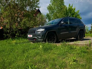 2014 Jeep Grand Cherokee IV (WK2) Рестайлинг, чёрный, 2100000 рублей, вид 1