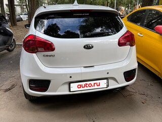 2017 Kia Ceed II Рестайлинг, белый, 1059000 рублей, вид 2