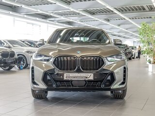 2025 BMW X6 40d III (G06) Рестайлинг, серебристый, 13200000 рублей, вид 4