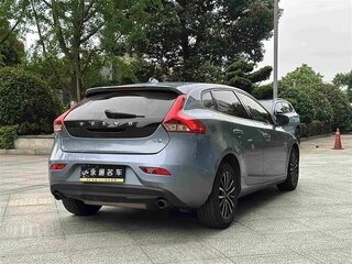 2018 Volvo V40 II Рестайлинг, синий, 1150000 рублей, вид 4