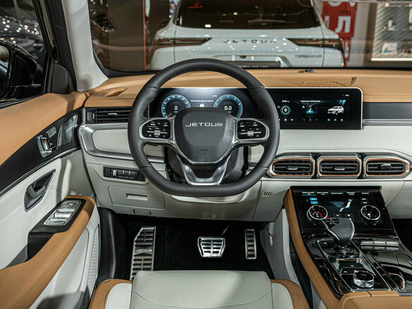2026 Jetour X70+ I Рестайлинг, чёрный, 3399000 рублей - вид 13