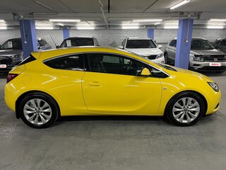 2012 Opel Astra GTC J Рестайлинг, жёлтый, 795000 рублей, вид 4
