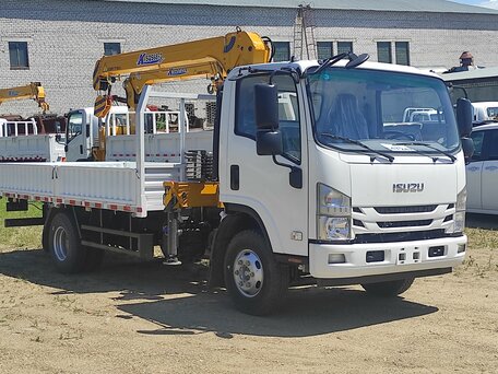 2026 Isuzu Elf (N-series), белый, 5600000 рублей, вид 1