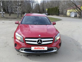 2014 Mercedes-Benz GLA 180 I (X156), красный, 1300000 рублей, вид 4