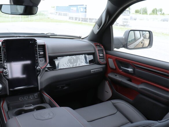 2026 Ram 1500 Quad Cab V Рестайлинг, серый, 10190000 рублей - вид 26