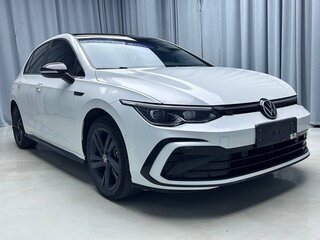 2023 Volkswagen Golf VIII, белый, 2710000 рублей, вид 3