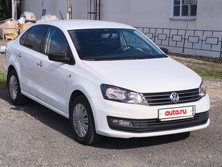 2016 Volkswagen Polo V Рестайлинг, белый, 900000 рублей, вид 2